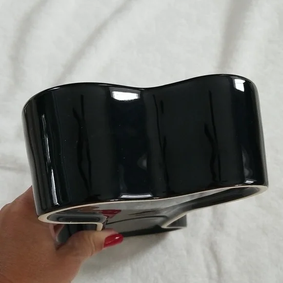 Rae Dunn Brew and Gruel Pet Bowl Bone shape green black - Picture 8 of 11